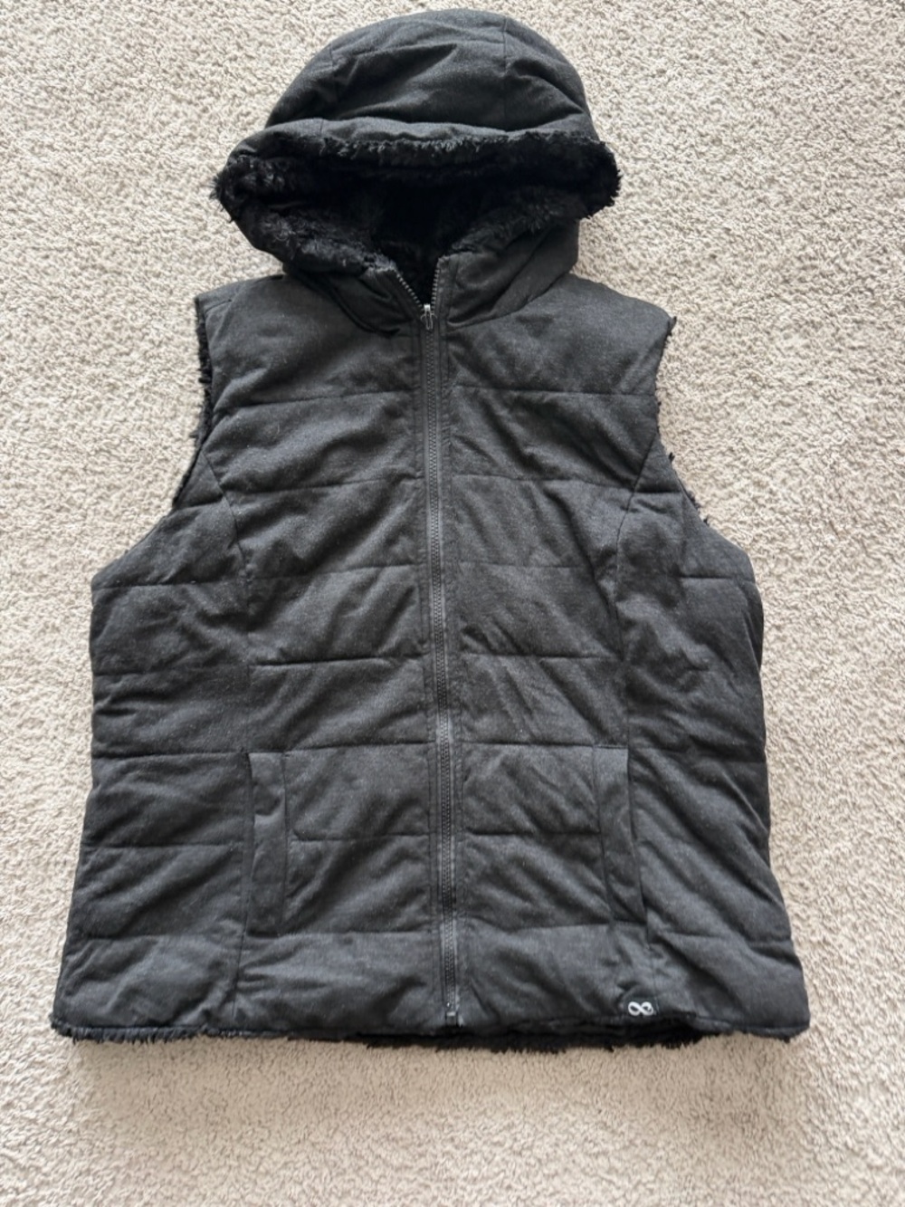 Quilted Hooded Puffer Vest in Dark Charcoal